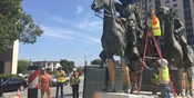 Thumbnail navigation item to preview Downtown San Jose statue move image